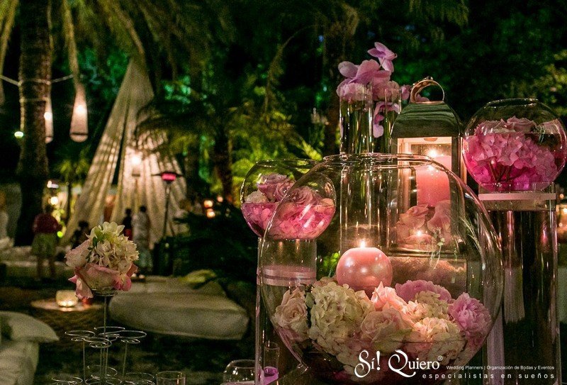 Candle and flowers set up. | Goyo Catering