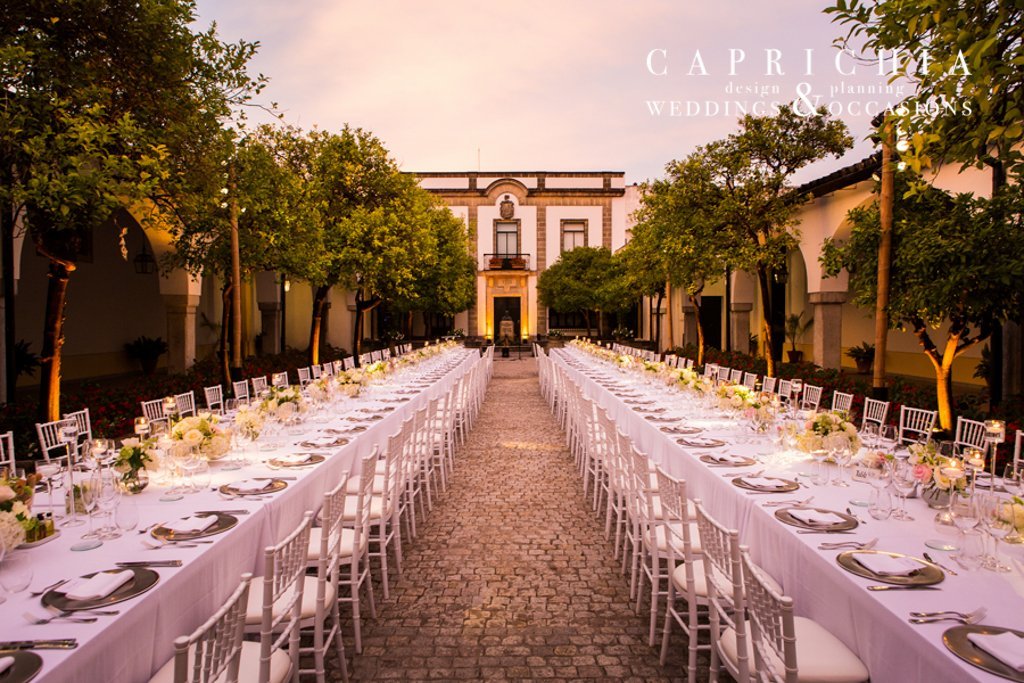 Wedding with imperial table. | Wedding Planner: Caprichia.