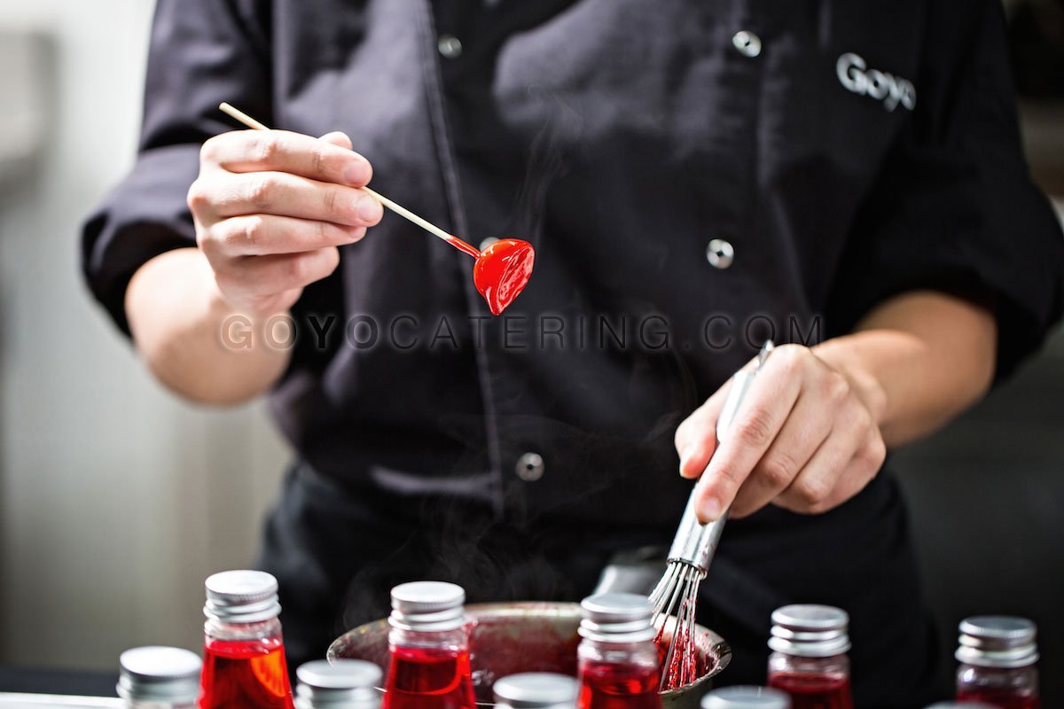 Elaborando en cocina. | Goyo Catering 