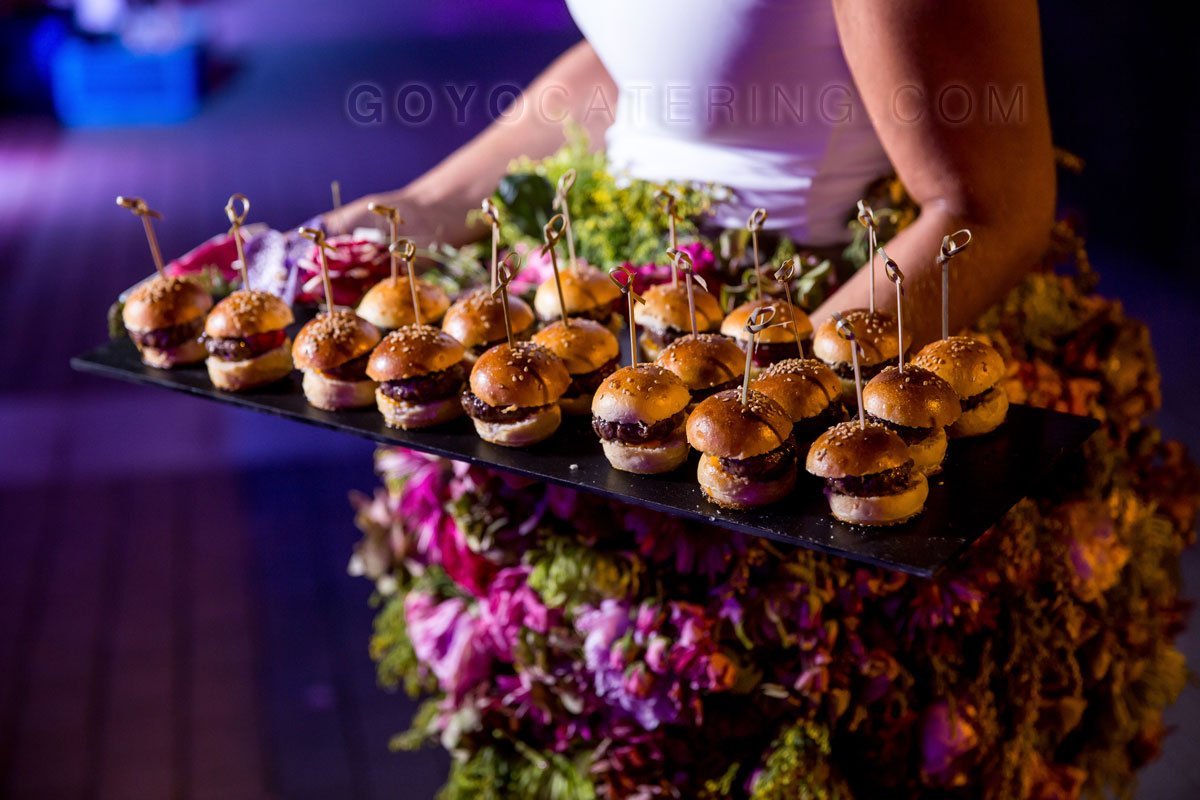 Mini hamburguesas. | Goyo Catering