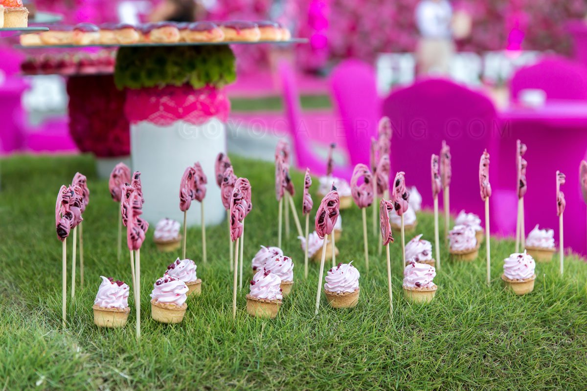 Personalized lollipops. | Goyo Catering